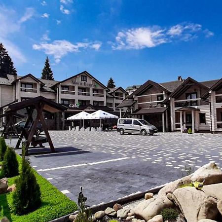 Whiteberry Hotel Bukovel Exteriör bild