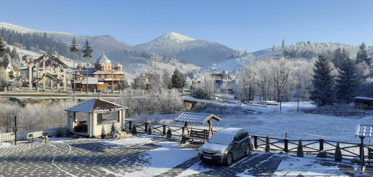 Whiteberry Hotel Bukovel Exteriör bild