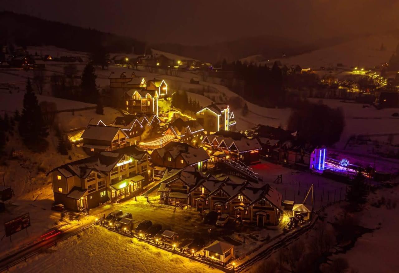 Whiteberry Hotel Bukovel Exteriör bild